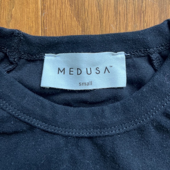 Style Exchange Medusa Skirt Set - Picture 2 of 3